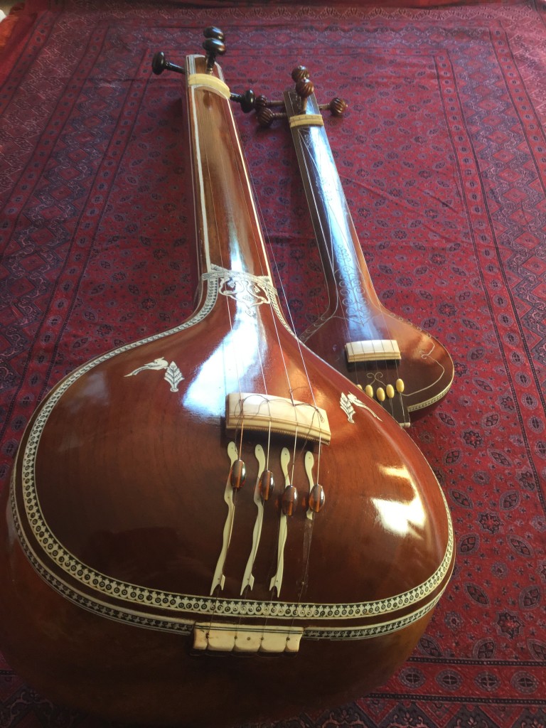 Tanpura  Indiaas muziekinstrument Jan van Beek Sitar Music