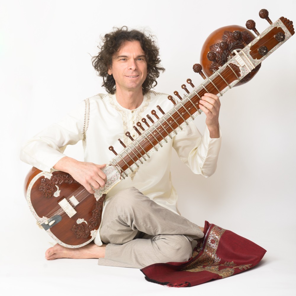 Sitar Indiaas muziekinstrument volksmuziek India Jan van Beek Sitar Music